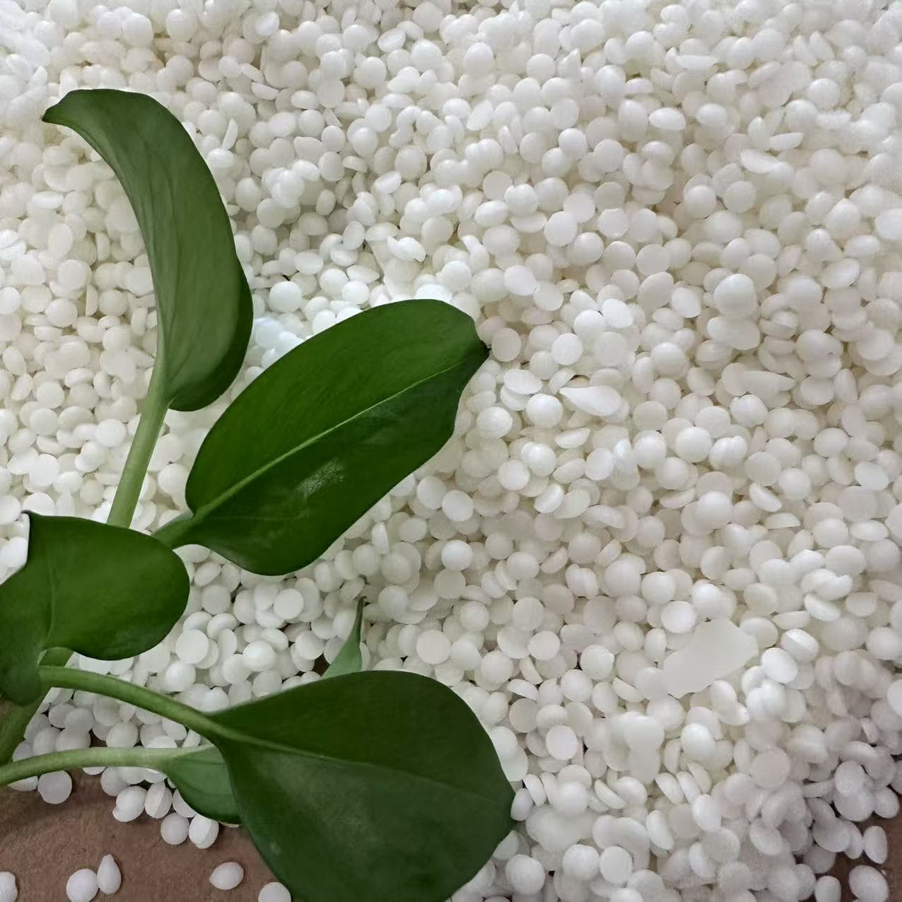 58°C Soy Wax for Shaped Wax Molds, Raw Material Factory Direct Supply, High-Quality Handmade Scented Candles and Aromatherapy