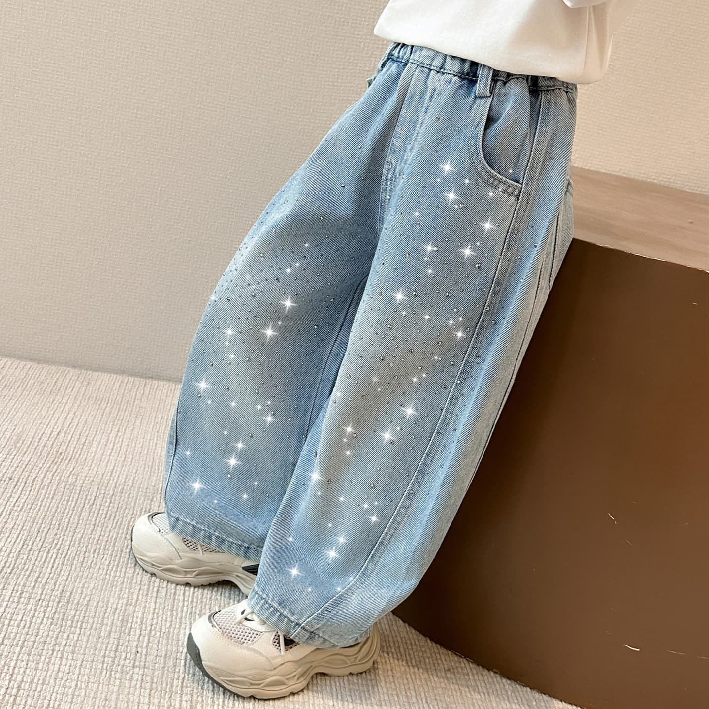 Spring 2026 New Arrival Children's Full Rhinestone Curved Blade Jeans, Korean Style Girls' School Pants, Wholesale Fashion Kids Clothing