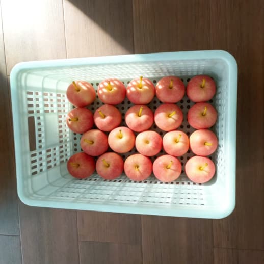 Fruit baskets in various colors and models, in stock, apple-specific baskets, sweet melon-specific baskets, various vegetable baskets, Qingdao.