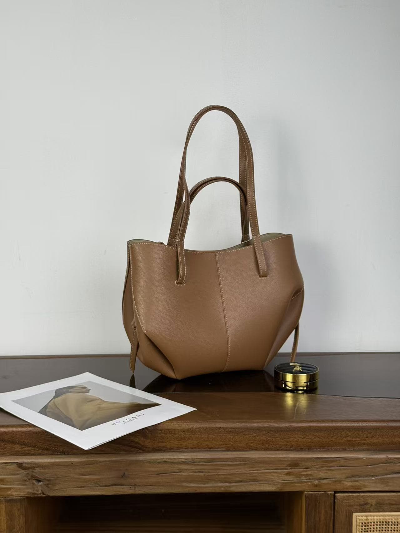 Genuine Leather Shoulder Bag Versatile Niche Handbag Leather Genuine Leather Commuter Premium Large Capacity Tote Bag for Women