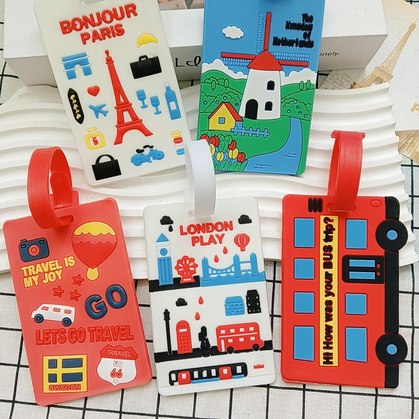 Hot-Selling Wholesale PVC Cartoon Luggage Tag Suitcase ID Tag Soft Silicone Boarding Pass Cute Gift PVC Card Cover