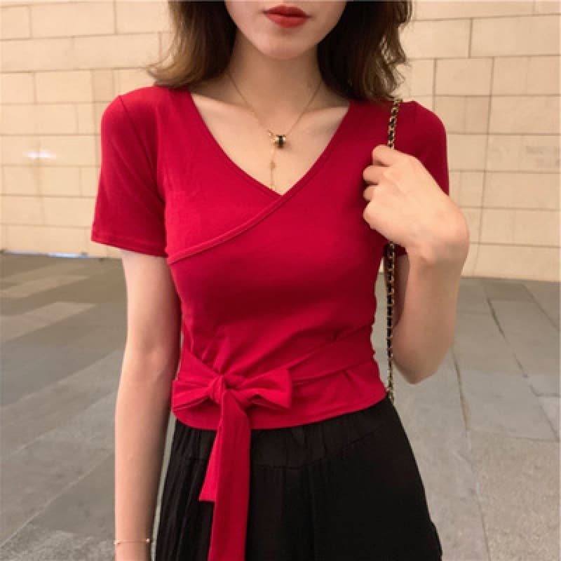 Solid Color Short Sleeve T-Shirt Women 2024 Summer Half Sleeve V-Neck Tee Age-Reducing Bow Tie Design Casual Top