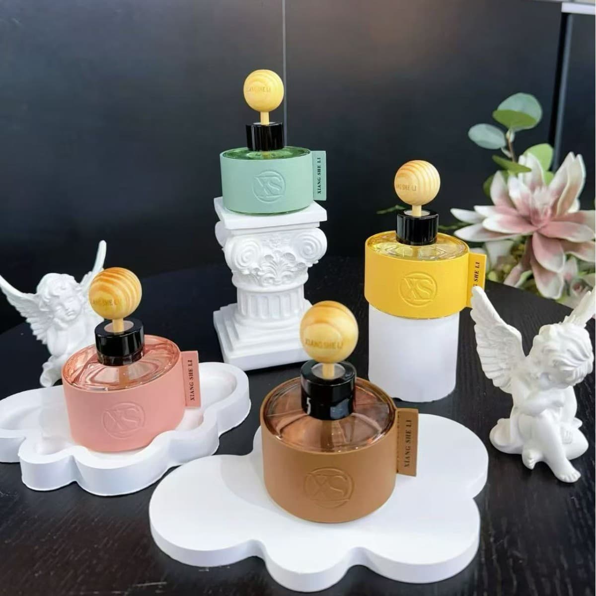 Xiangsheli Car Fragrance Wholesale Car Fragrance Essential Oil Set Car Perfume Light Scent Long-Lasting Car Perfume