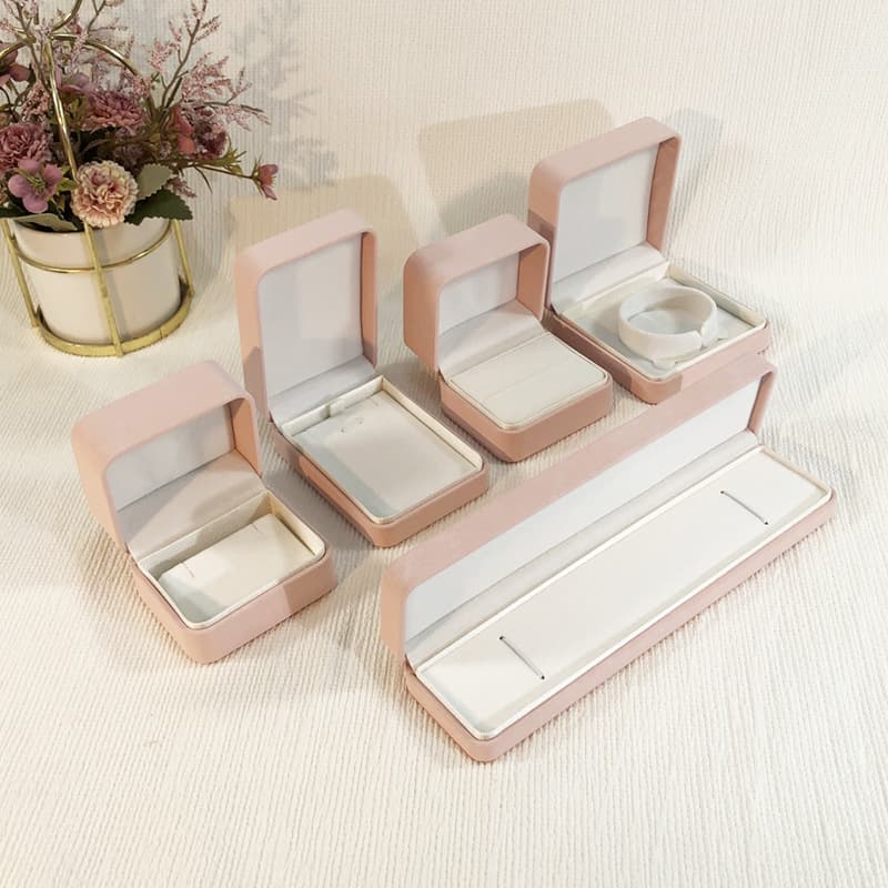 Dome Pink PU Leather Jewelry Box Rounded Corner Fashion Accessory Box Ring Box Earring Box Pearl Necklace Box