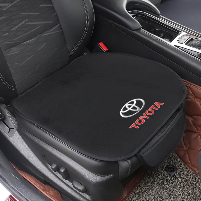 Suitable for Toyota Dodge Fiat Geely car seat cushions and seat covers Four Seasons wholesale automotive supplies