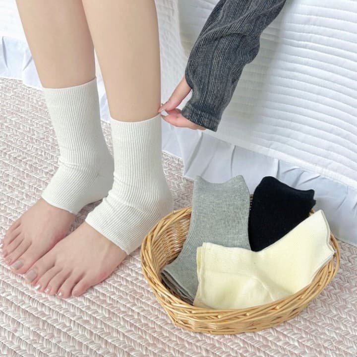 miu ballet style, trendy and sexy, slimming, open-toe socks, footed socks, pure cotton double-needle peep-toe socks.