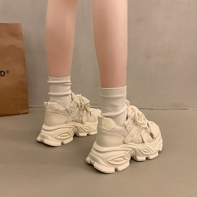 White New Mesh Chunky Dad Sneakers for Women Winter New Style Casual Versatile Height-Increasing Sports Shoes Black