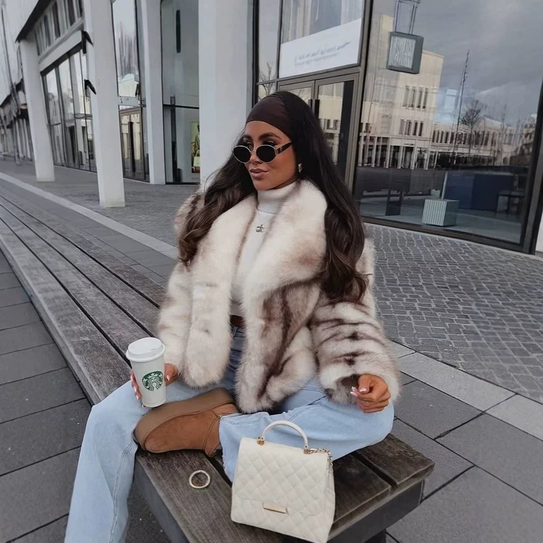 Cross-border AliExpress Fashion 2026 Winter New Faux Fur Coat, Short Style Women's Coat, Striped, Wide Lapel
