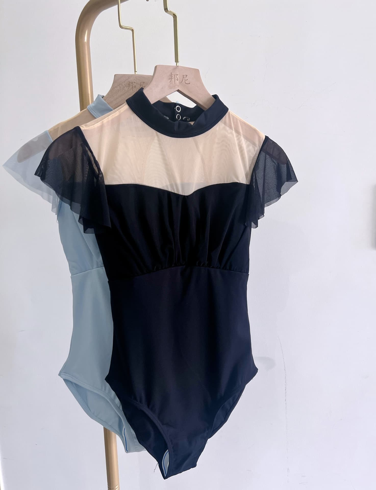 Bonny dance suit for women, adult gymnastics suit, short-sleeved ballet bodysuit, high-crossing art test, backless stand-up collar training suit