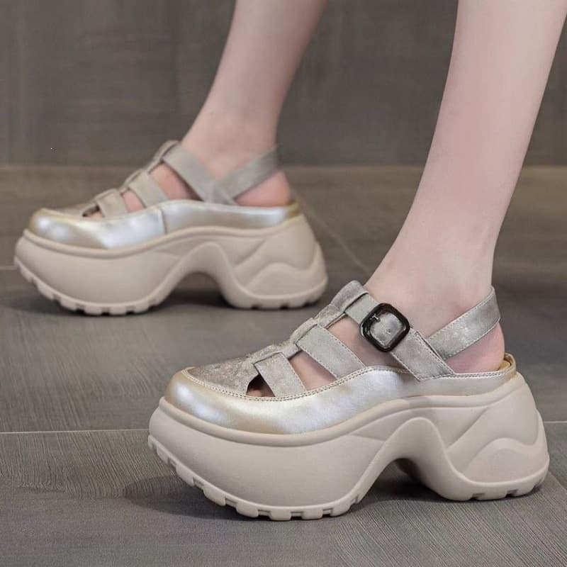 Thick-soled Roman Sandals for Women 2026 Summer New Style Hollow Breathable Casual Fashion Versatile Thick Heel Heightening Sandals for Women