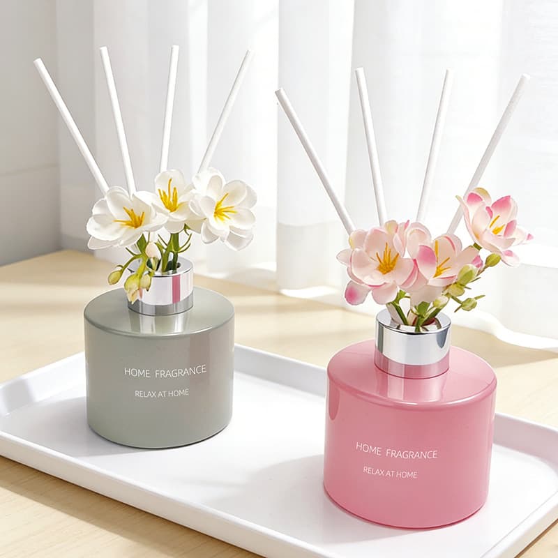 Flame-Free Hotel Fragrance Gardenia Scented Aroma Premium Decoration for Home Bedroom Long-Lasting Essential Oil Gift