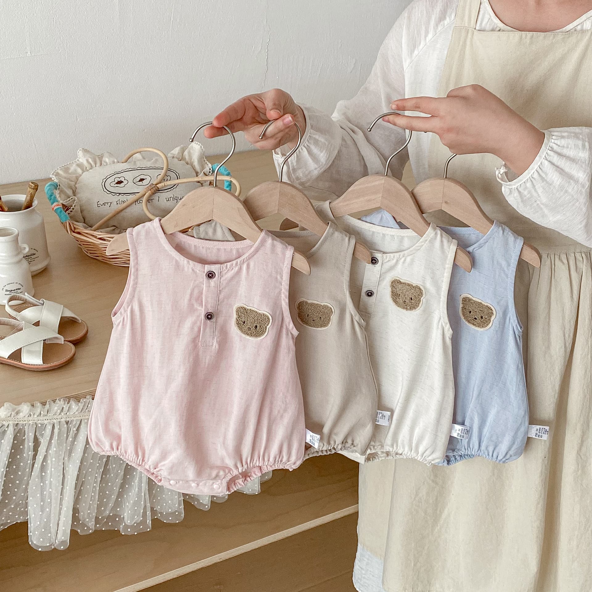 2026 Korean-Style Summer Infant and Toddler Thin Bear-Themed Sleeveless Romper for Boys, 0-2 Years, Girls' Crawling Suit