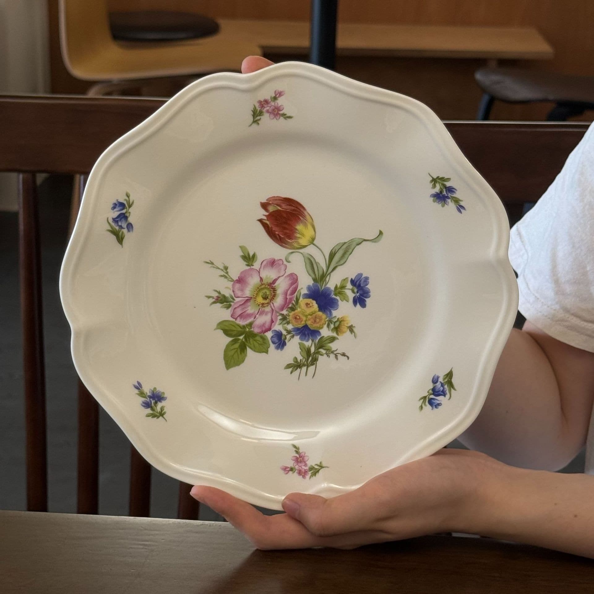French Vintage Style Retro Floral Plate Dessert Plate Snack Plate, Ceramic Plate Serving Plate Restaurant Plate Home Use
