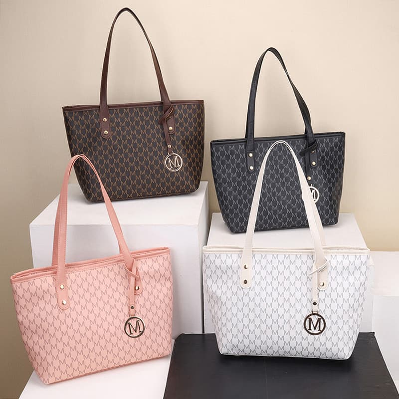 Women's shoulder bag large capacity commuting 2025 spring fashion new large bag trendy personality hand-held tote bag commuting
