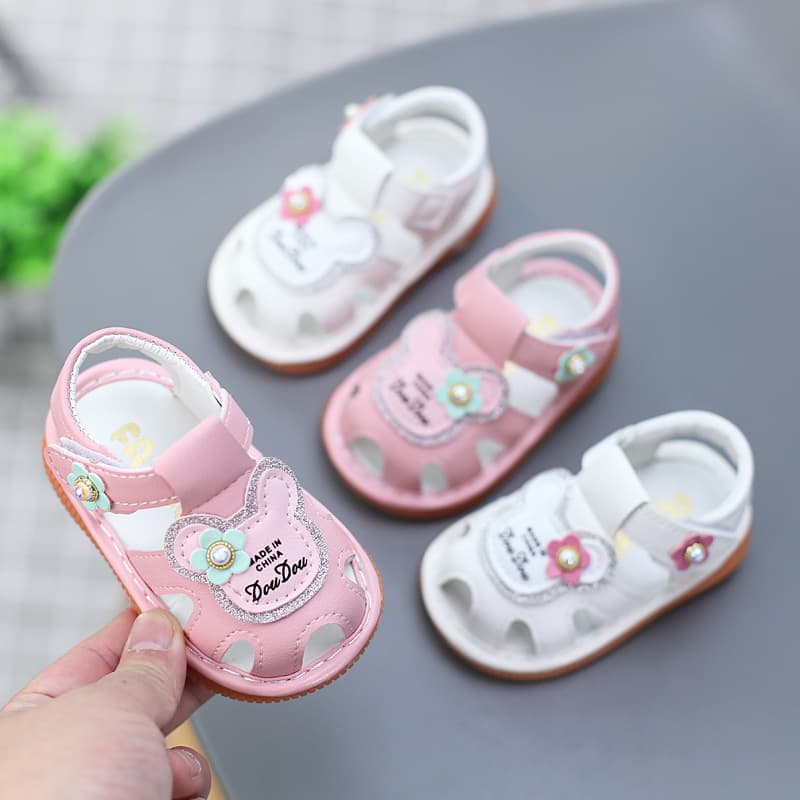 Squeaky Shoes Summer Baby Girls Princess Sandals Soft Sole Infant Walking Shoes Toddler 0-1 Years 2