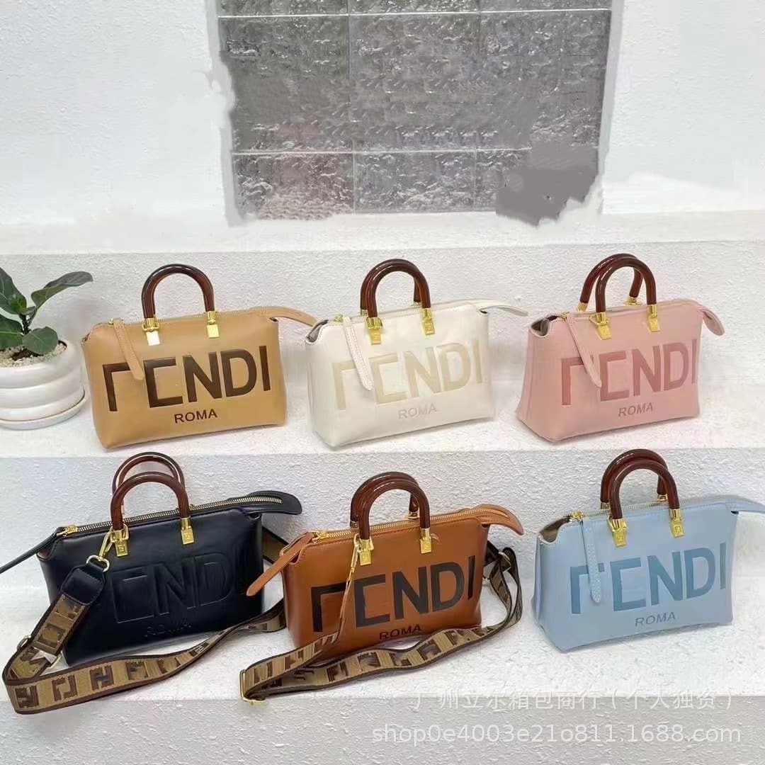 Export F-Style European and American Retro Embossed Boston Bag Handbag Stylish Women's Shoulder Bag Wholesale