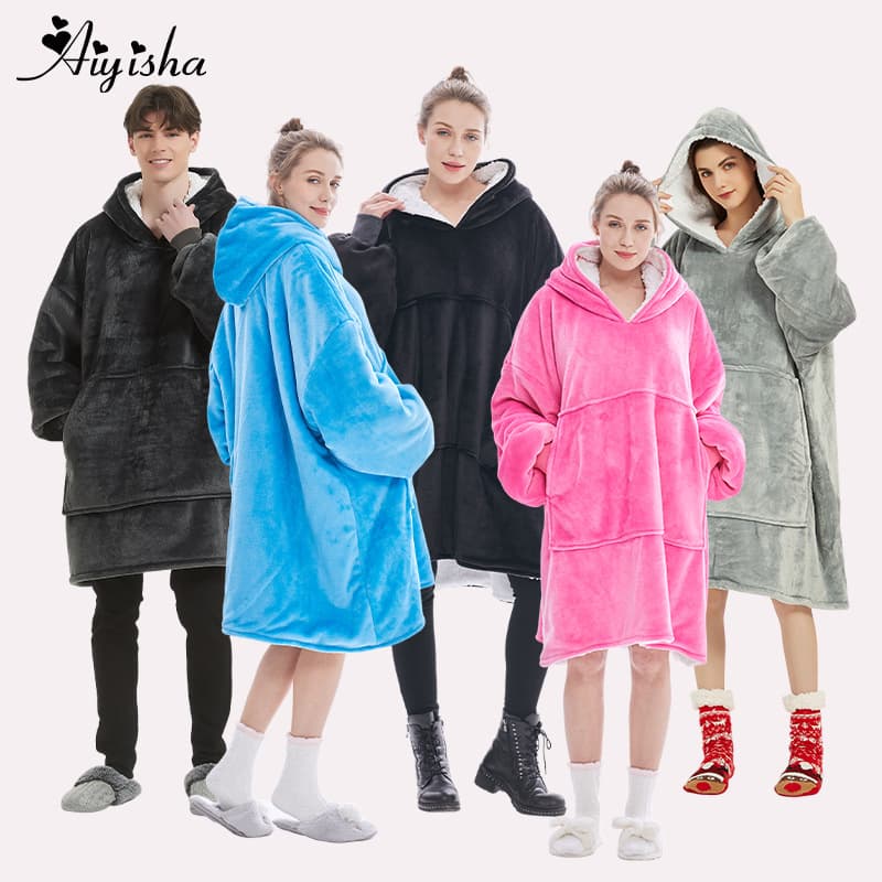 Cross-border Christmas pajamas, women's nightgown, flannel extended vertical pockets, hoodie blanket, lazy blanket