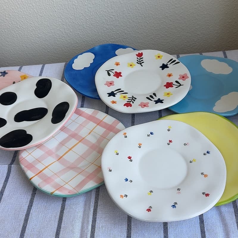 Wholesale Irregular Handmade Ceramic Dessert Cake Plate Snack Dish Home Bone Dish