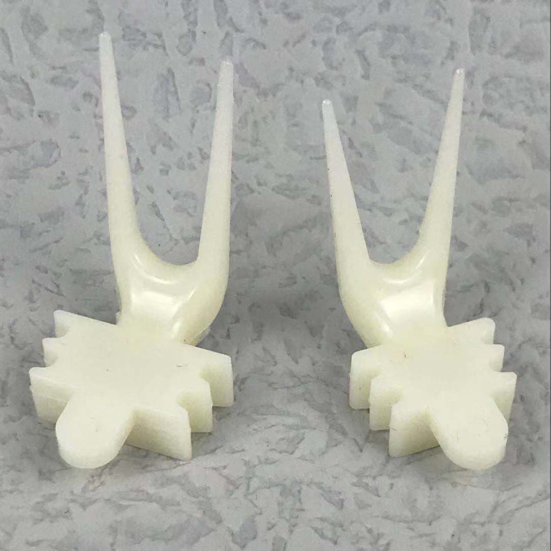 Plastic bird parrot food fork hamster fruit fork bird toy bird utensils bird supplies see-through fruit fork