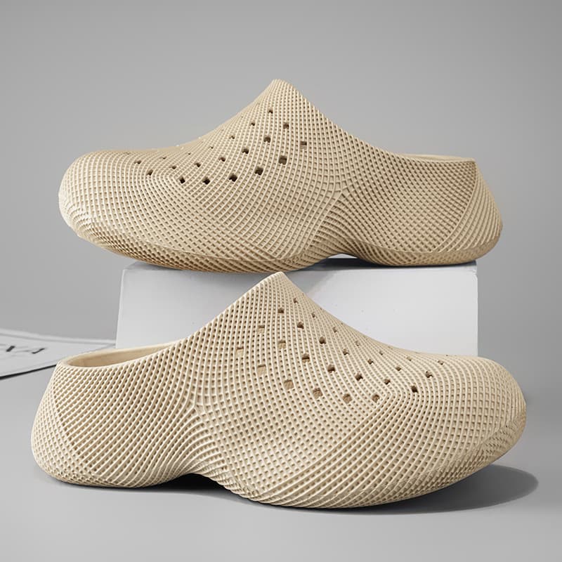 Men's Summer New Pattern Trendy Thick-Soled Clog Sandals, Stock Available Wholesale, Cloud-Like Comfort, Closed-Toe Slip-On