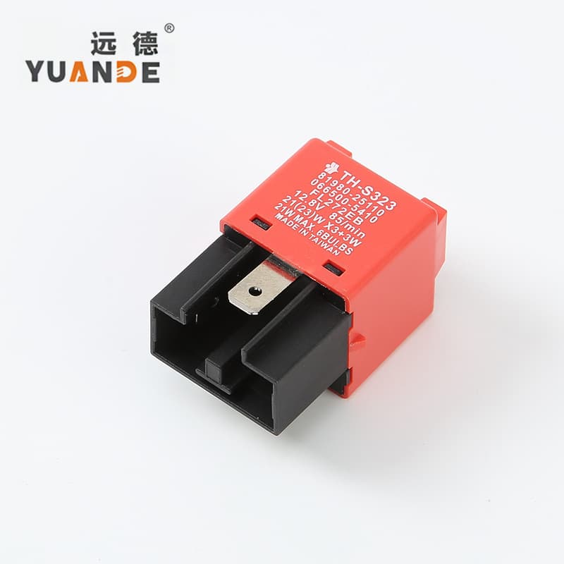 Flash relay compatible with Hino 300 3-pin 12V Toyota 81980-25110 signal conversion relay