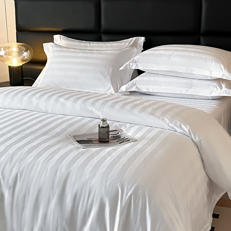 Hotel bedding four-piece set, guesthouse style, white sheets, comforter, pillowcase, seven-piece fitted sheet set, hotel