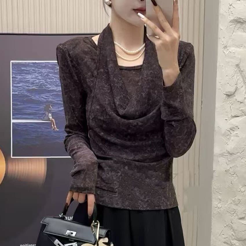 New Autumn Stylish Base Top Slimming Fashion Lace Shirt Trendy Coffee and Black Contrast