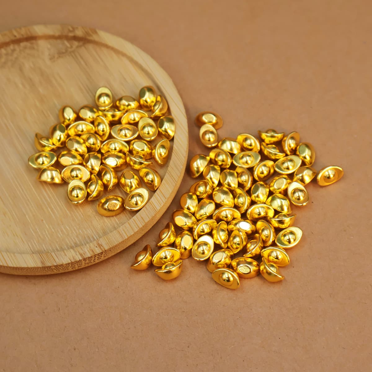 Sand Gold Small Solid Ingot Ornament, 1g Mini Melon Seed for Wealth Attraction, Desktop Home Money Bowl Decorative Ingot