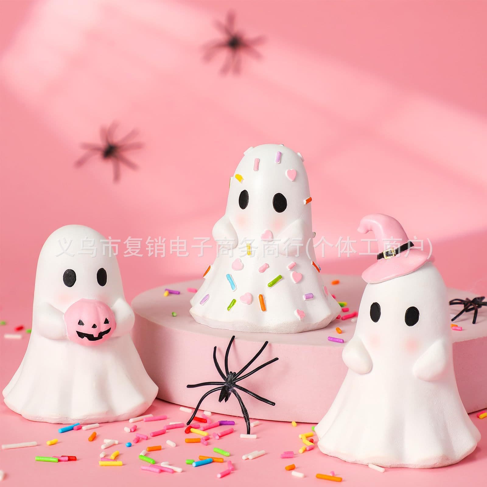 Ghost takes candy, cute ghost festival ornaments, simulated ghost hollow Halloween decorations, foreign trade direct supply