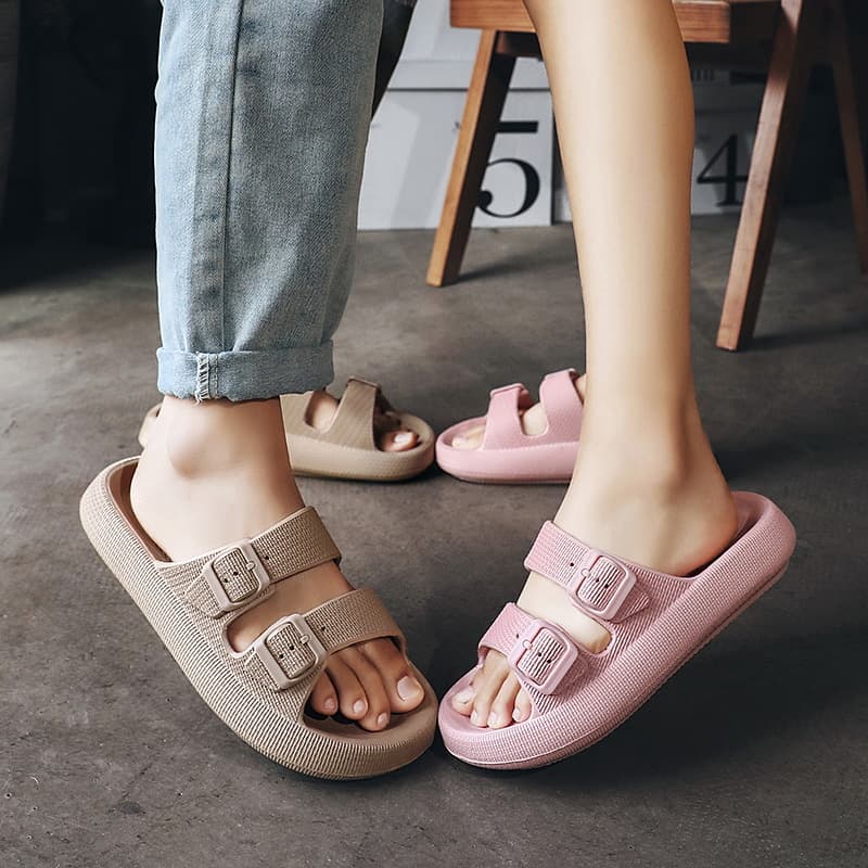 Thick bottom slip-on soft sole double-breasted slippers for men and women, cross-border foreign trade EVA beach couple sandals wholesale