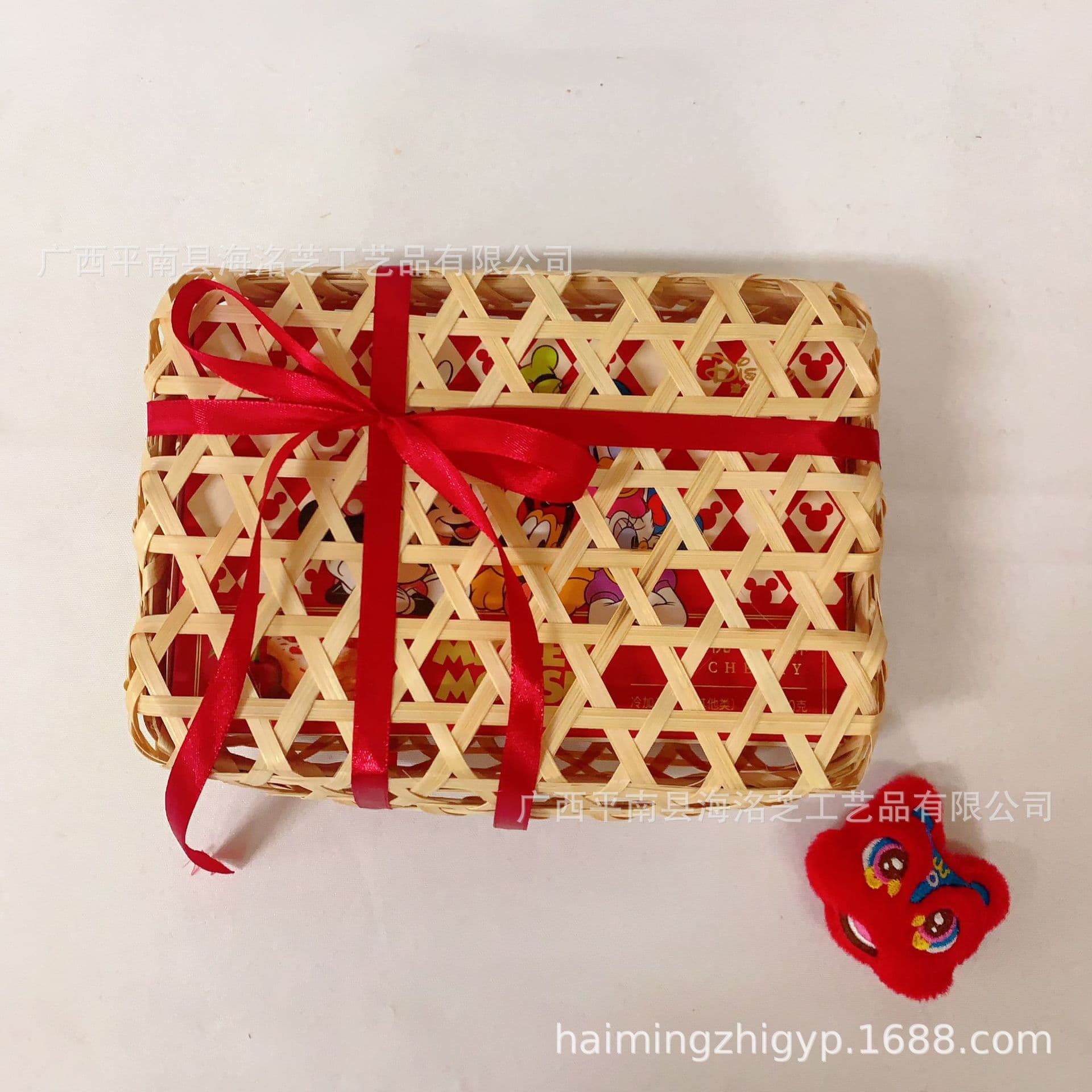 Goddess Day Gift Bamboo Baskets and Accompanying Gift Boxes for Festival Presents, Hollow-Out Woven Candy Packaging