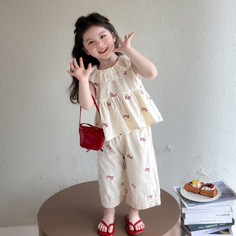 Girls Summer Suit 2026 New Children's Thin Style Fashionable Baby Girl Super Beautiful Embroidered Bow Two-piece Set