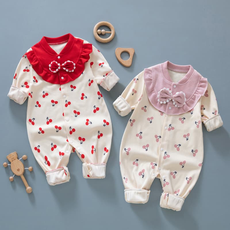 Western style princess baby girl jumpsuit spring and autumn thin section 3 newborn outing clothes and rompers 0-1 years old baby clothes