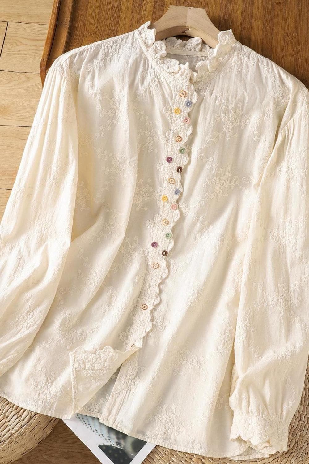 Plus Size Women's Soft Lace Embroidery Long Sleeve Shirt New Spring Literary Solid Color Base Top 2026 New Arrival