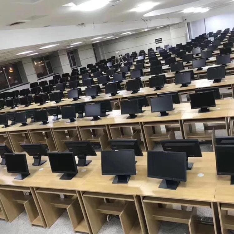 Old computer recycling in various districts of Beijing, waste electronic products and equipment, waste recycling, and renewable resources.