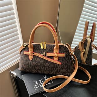 Casual Bag Monogram Light Luxury Fashion Versatile Handbag Letter Kelly Bag Women Single Shoulder Bag Niche Texture Crossbody Bag