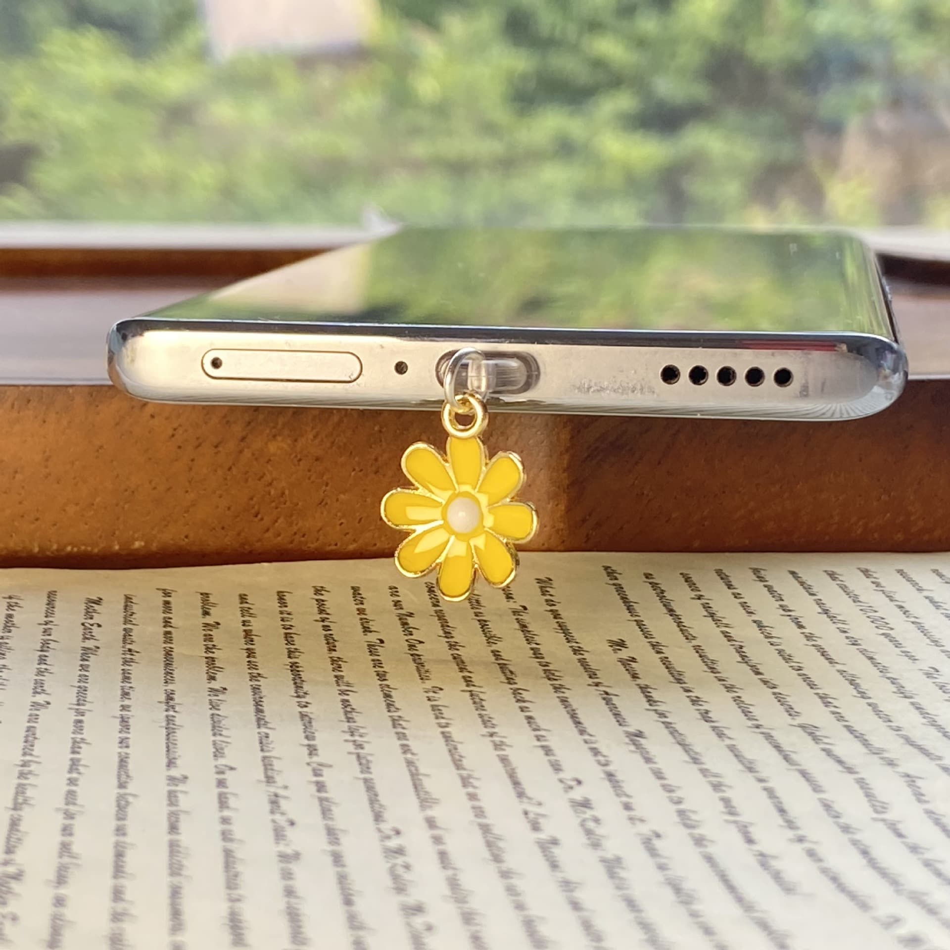 Sunny Bee Orange Series Dust Plug Type-C New Year Tablet All-in-One Anti-Closure Earphone Android