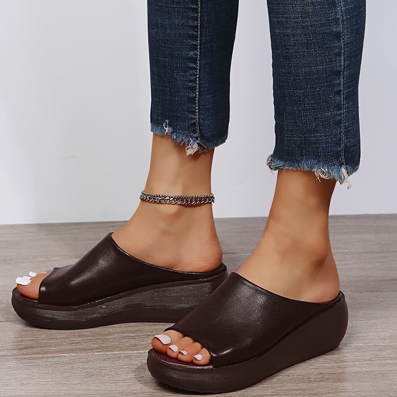 2021 New Style Women's Slippers Ethnic Vintage Thick Bottom Fish Mouth Slides Soft Comfortable Polyurethane Lining Rubber Sole
