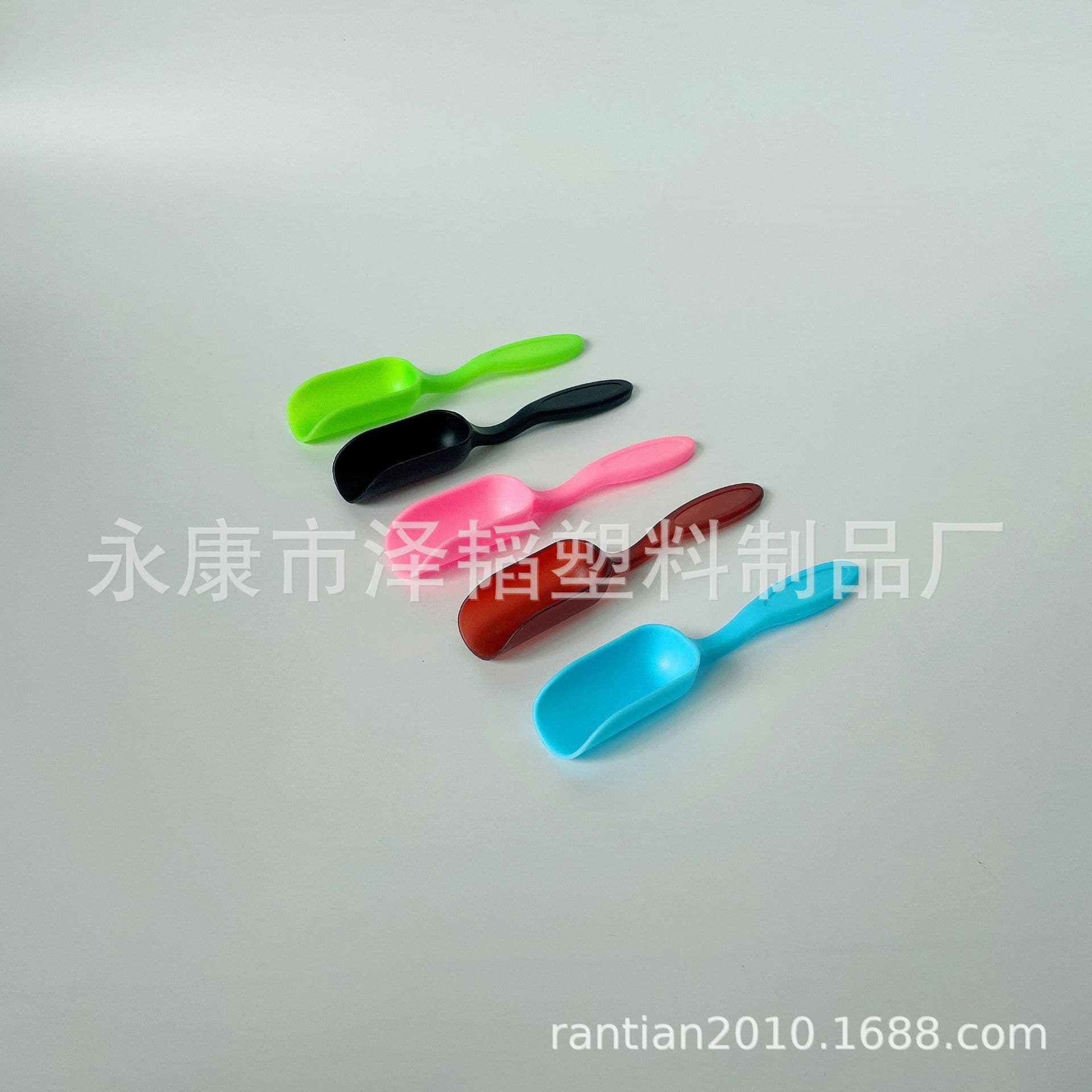 Manufacturer's Creative Plastic Tea Scoops, Powder and Tea Shovels, Portable Gift Tools for Tea and Soil