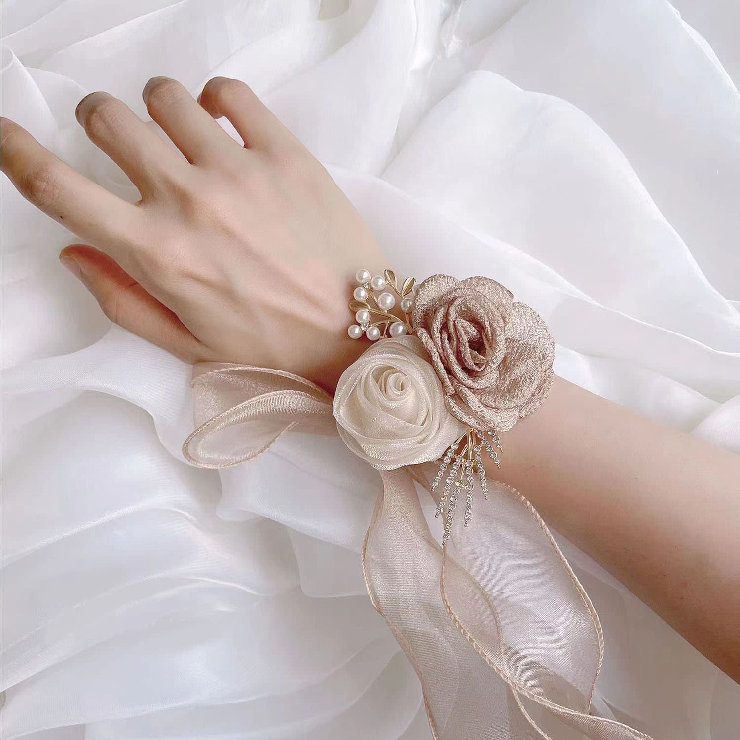 Champagne fairy bride wrist flower wedding bridesmaid sister group beautiful wedding souvenir high-end hand flower