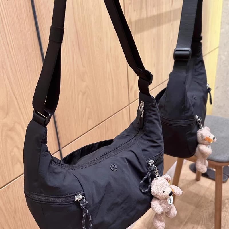 lululemon Direct Mail Slouchy Sling Bag Women's Crossbody Bag Dumpling Bag Horn Bag Multi-Pocket