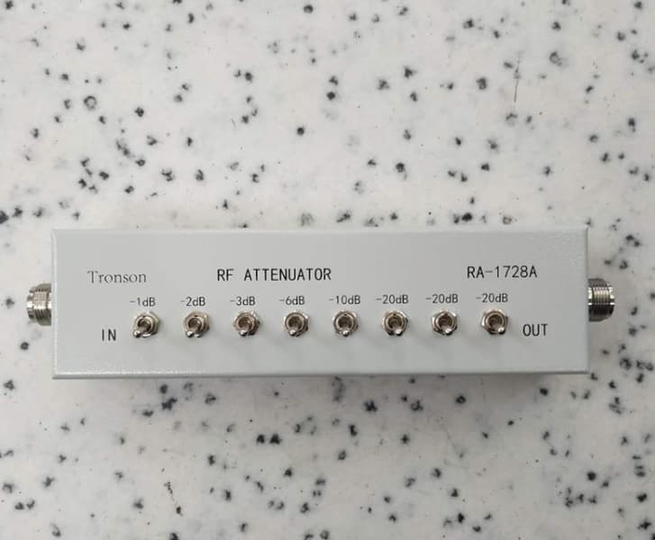 Chuangxin RA-1728A High-Frequency Attenuator with 1/2/3/6/10/20dB steps, accessory for radio transmitters.