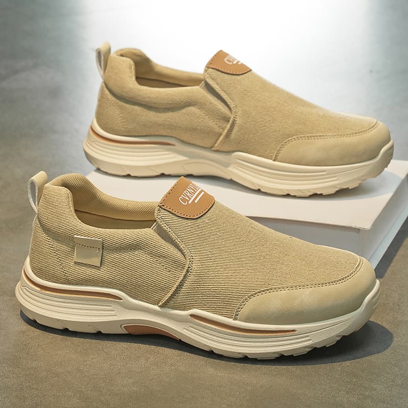 Men's Summer Canvas Shoes Slip-On Breathable Lightweight Walking Shoes Lazy Thick Sole Casual Wear-Resistant Cloth Shoes