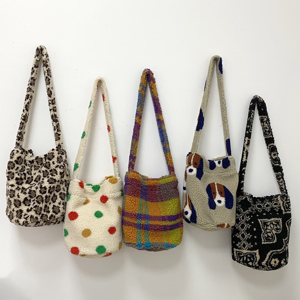 2024 Winter Vintage Bucket Bag Ins Imitation Lambskin Shoulder Bag Leopard Print Wave Dot Pattern Plush Crossbody Bag Cloth Bag