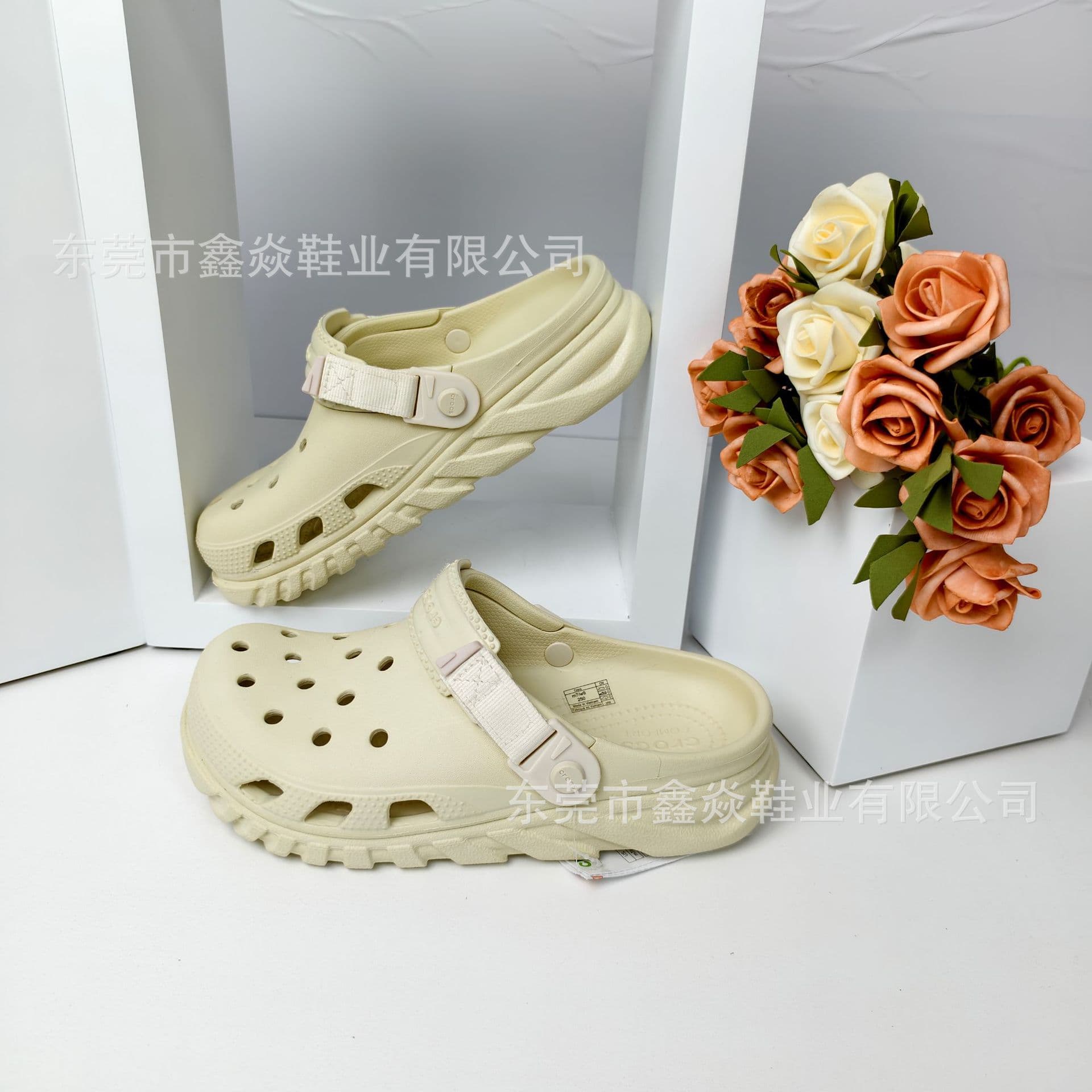 New Speed II Hole Shoes for Men and Women Couple Beach Sandals Anti-slip Breathable