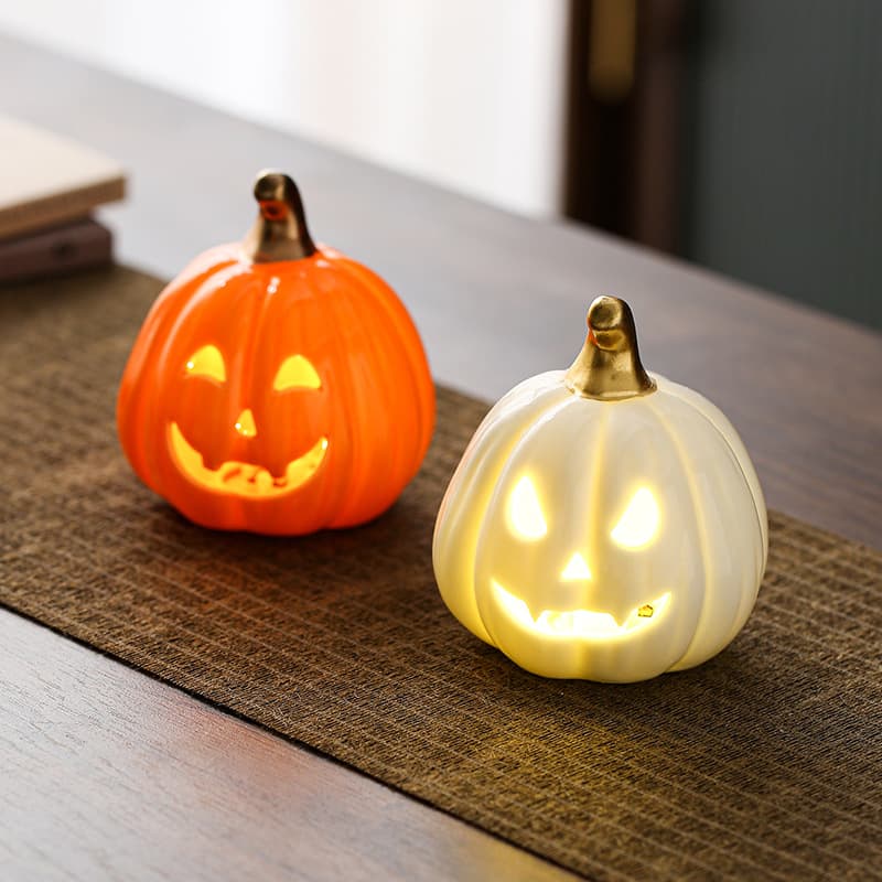 Cross-border Halloween Ceramic Pumpkin Lantern Figurine Creative Atmosphere Decoration Hollow LED Holiday Funny Pumpkin Prop