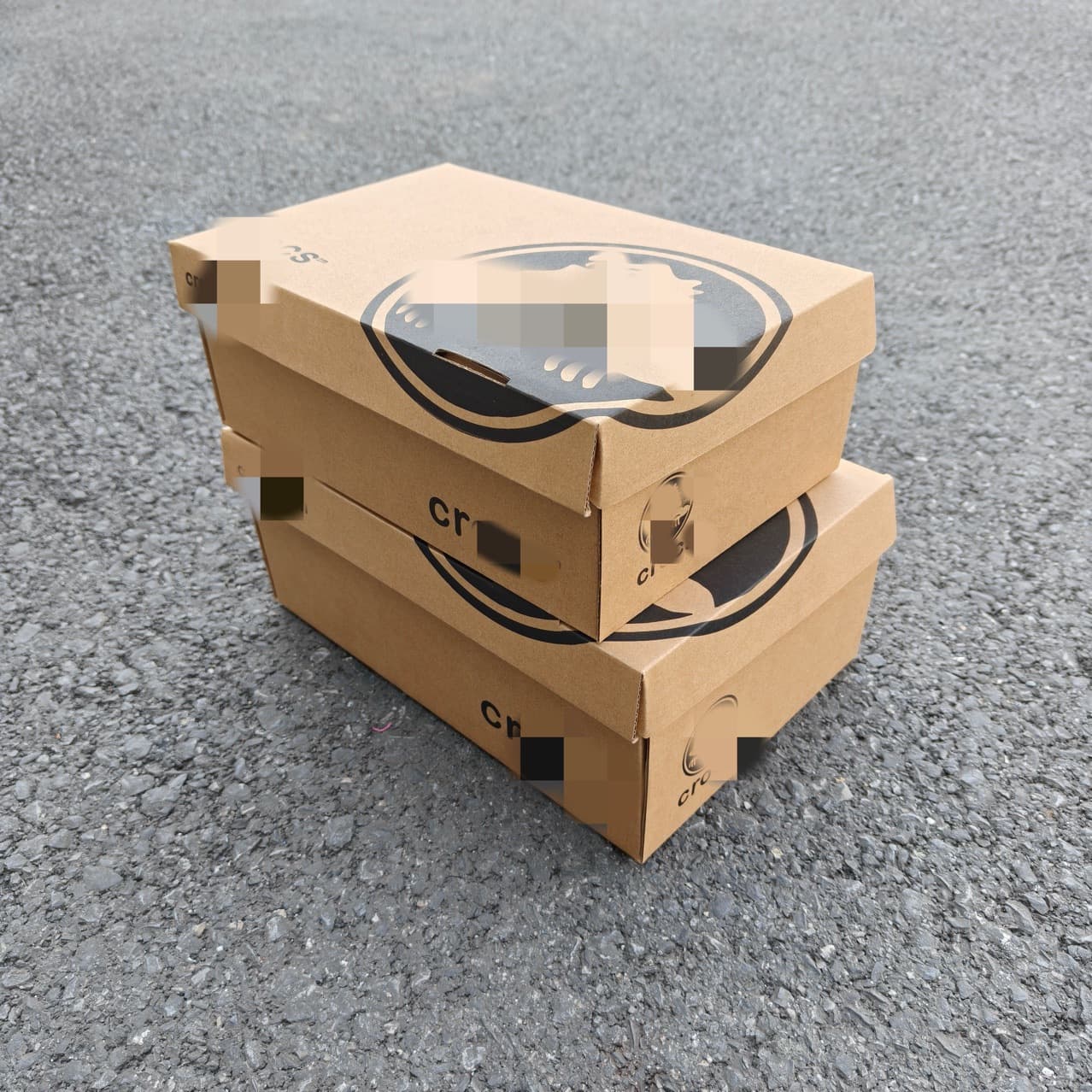 Cro shoe boxes, cardboard boxes, in stock, tote bags, perforated shoe boxes