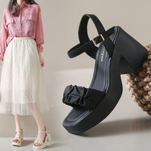 Cool Breeze Roman Sandals Women 2026 Summer New Thick Heel Chunky Heel One-Strap Versatile Comfortable High Heels