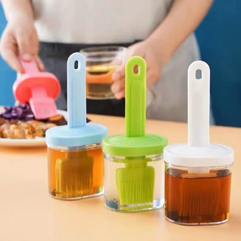 Silicone Oil Brush with Integrated Oil Bottle, Kitchen Dust-Proof, Household, High-Temperature Resistant, Food-Grade Sauce and Barbecue Oil Brush