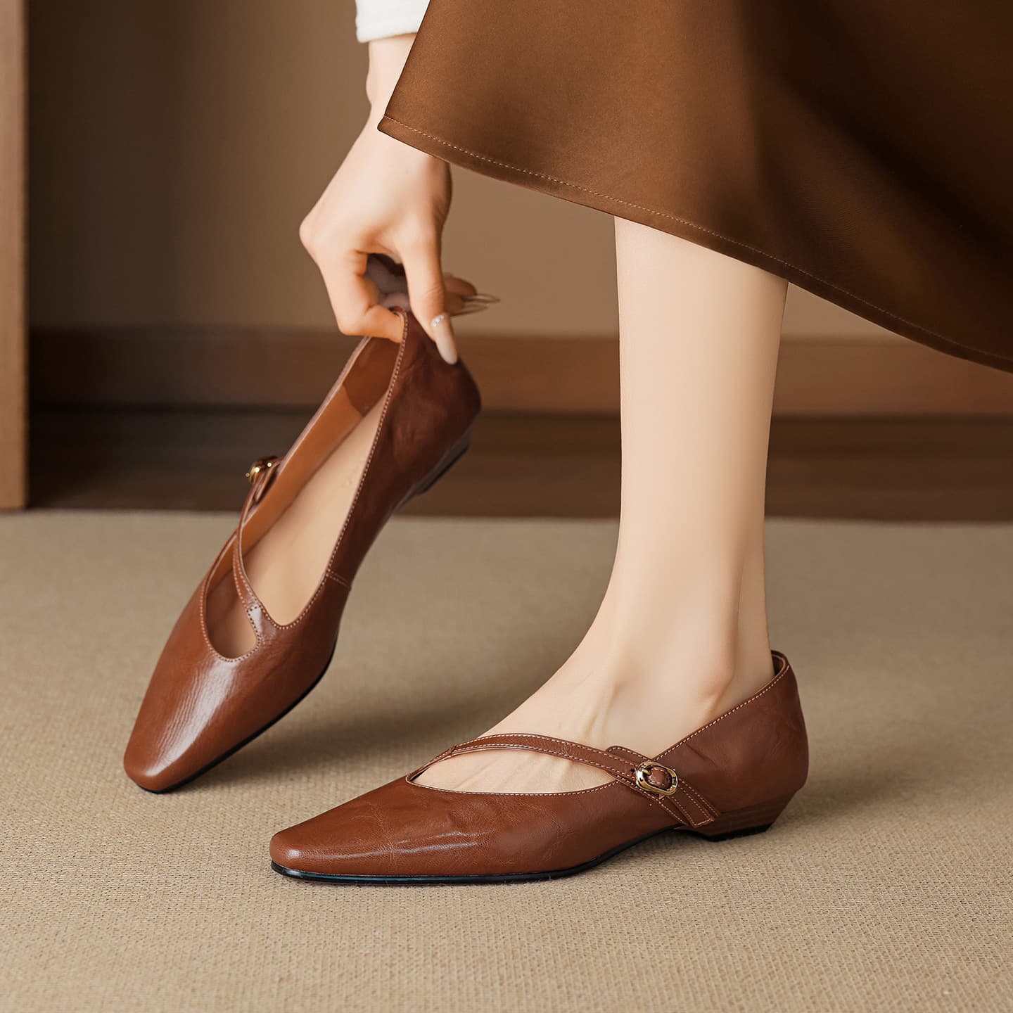 2026 New Square Toe Mary Jane 2.5cm Low Heel Single Strap Genuine Leather Women's Shoes Niche Commute Shallow Mouth Flats